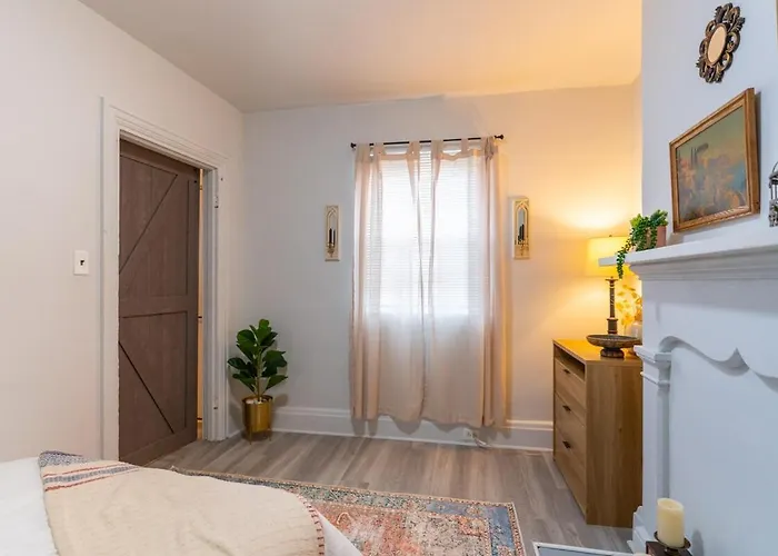 Apartment House *