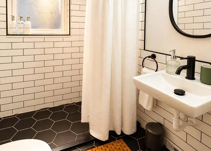 House Apartment *